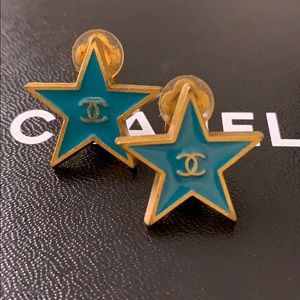 Chanel clip-on earring
